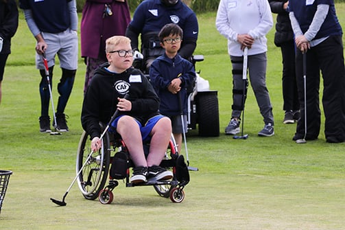 Adaptive golfers 