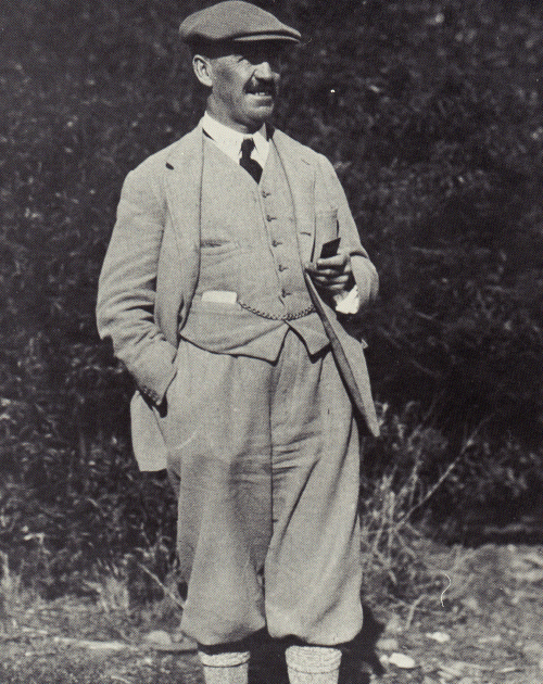 Dr. Alister MacKenzie