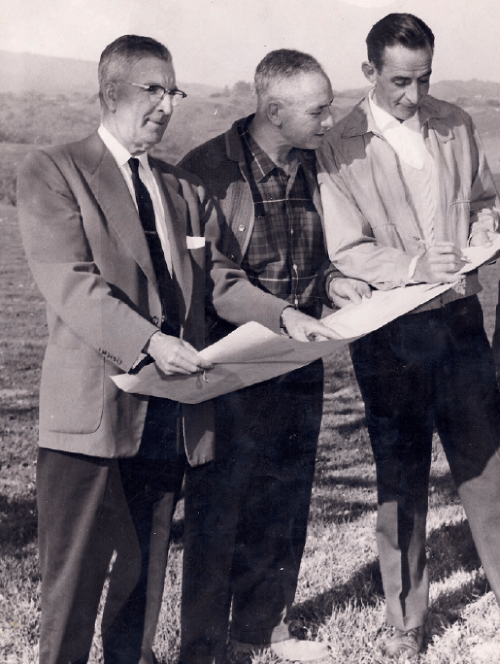 Fleming (far left) with assistants at Sharon Heights G&CC