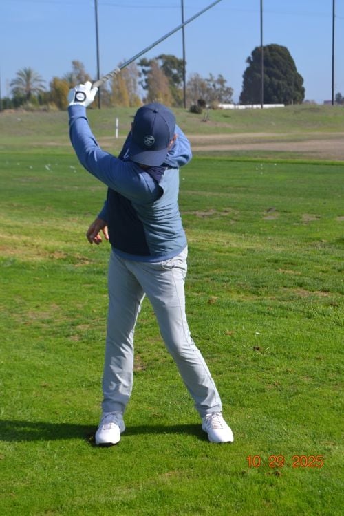 IMAGE 3 Shorter backswing  (Another left arm dominant drill is to chip with only the left arm.)