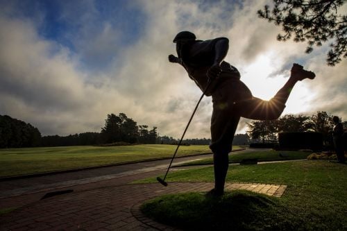 Payne Stewart statue near the 18th green on the No.2 course.
